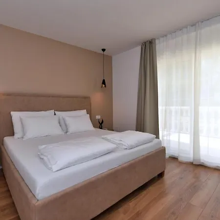 Villa Sophia With Private Swimming Pool Near The Beach! *